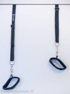 objetsdeplaisir-test-menottes-portes-Lux-fetish-closet-cluffs-22