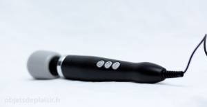 objetsdeplaisir-test-doxy-wand-massager-10